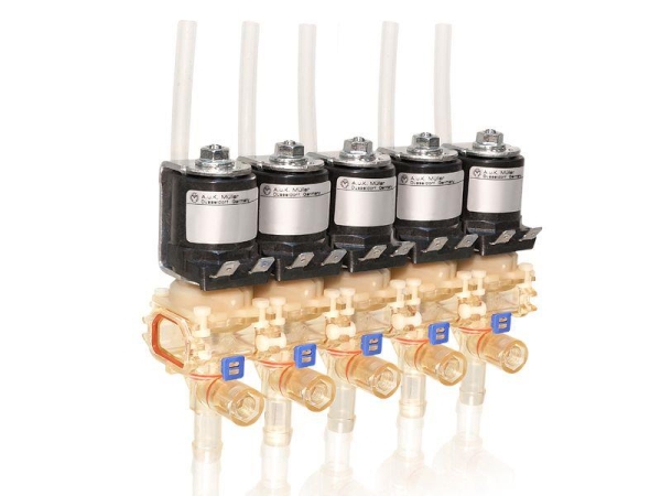 A.u.K. Müller Blockventil 5-fach 24 Volt AC Serie 46.008.116