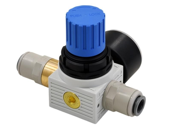 Druckverminderer 0-8 bar mit JG 3/8" Ein- und Ausgang